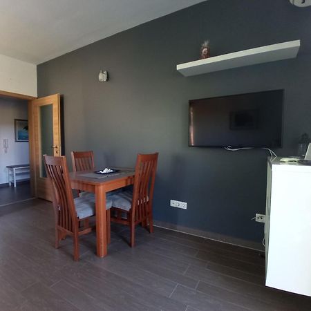 Villa Luce Apartment House Karlobag Exterior photo