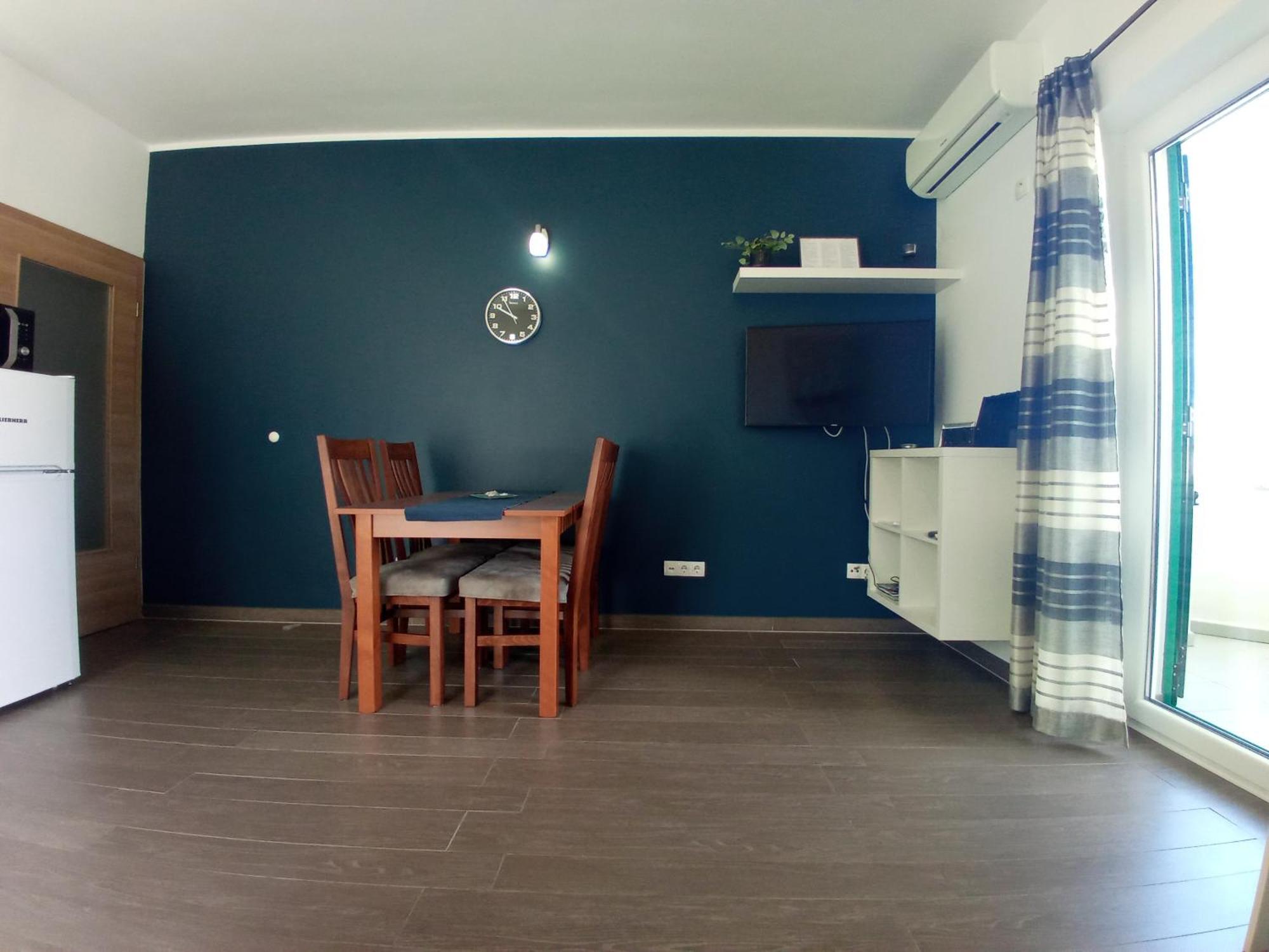 Villa Luce Apartment House Karlobag Exterior photo
